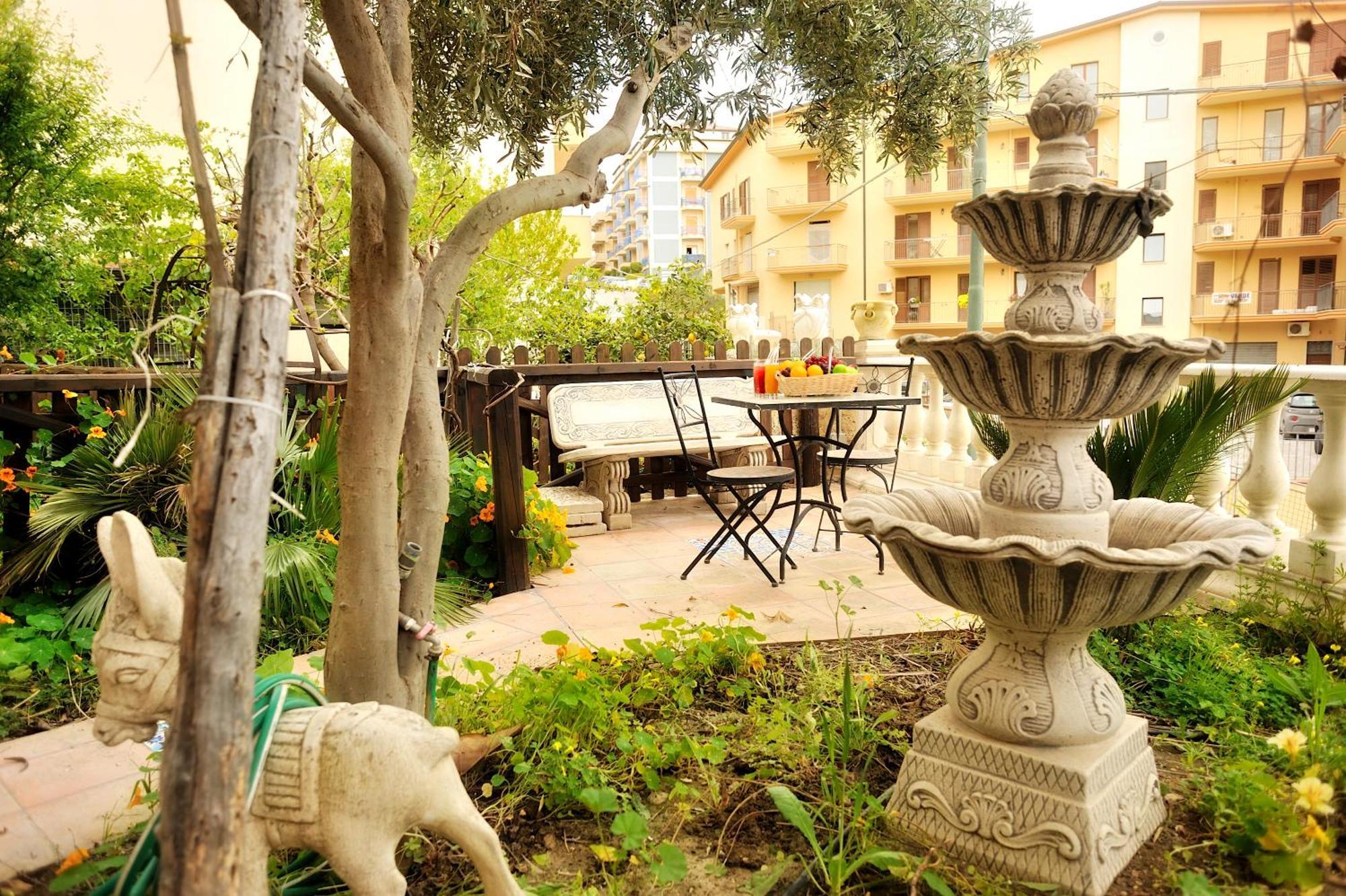 Hotel Elsa Cori Me à Favara Extérieur photo
